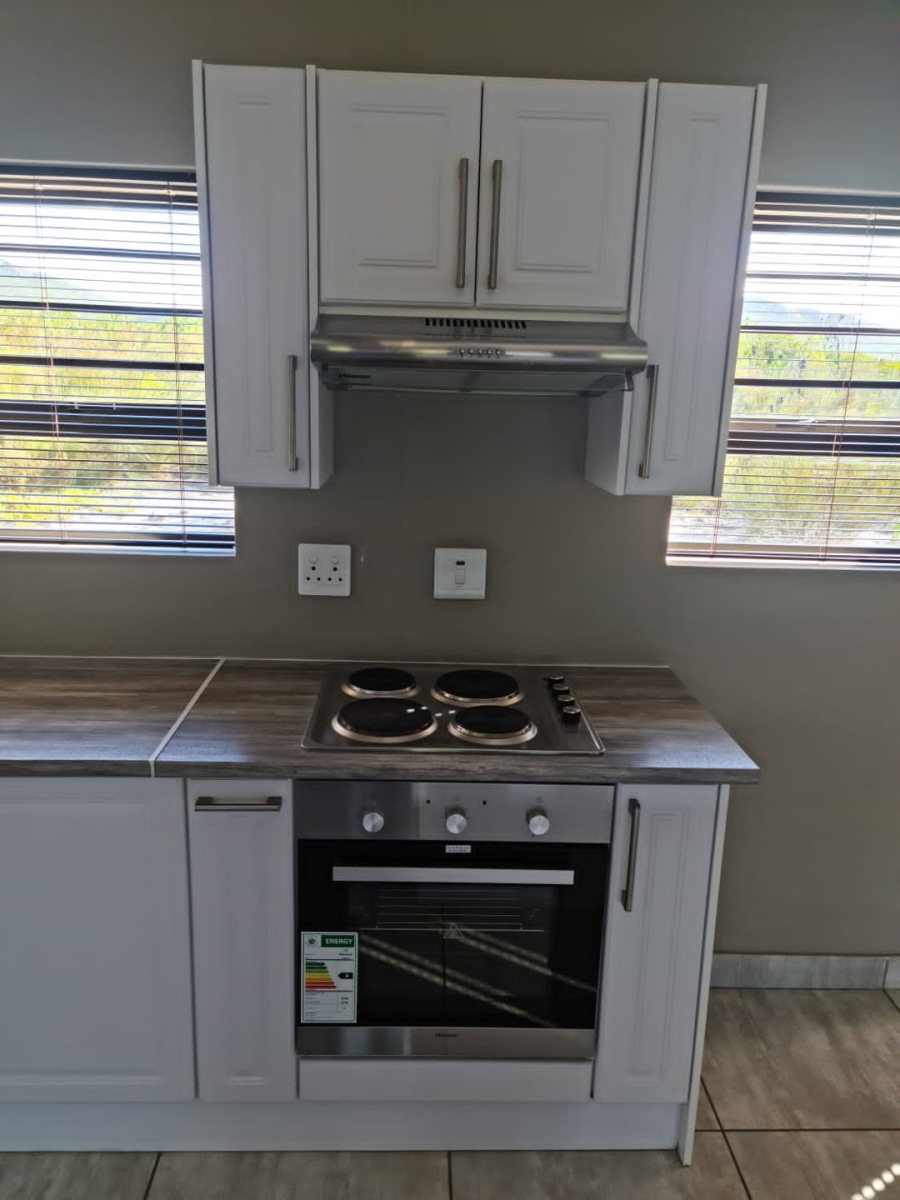 To Let 2 Bedroom Property for Rent in Albertinia Western Cape